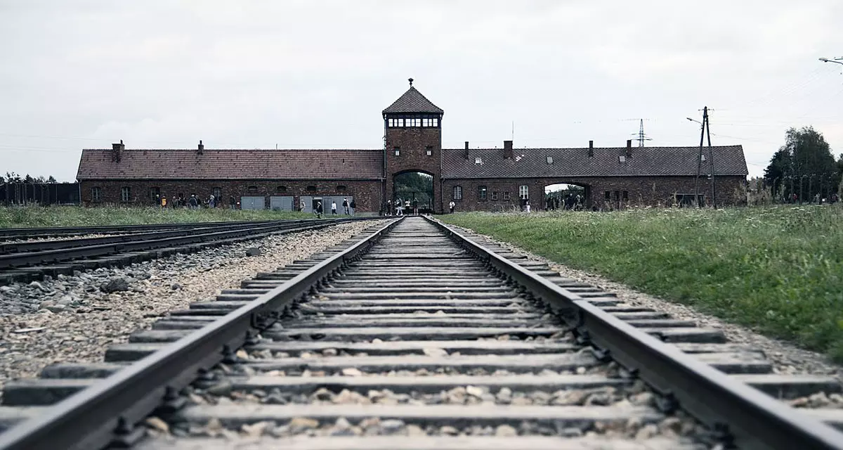 Brzezinka, Auschwitz II – Birkenau. Foto: Wikimedia.org | Jakub T. Jankiewicz, CC BY-SA 4.0